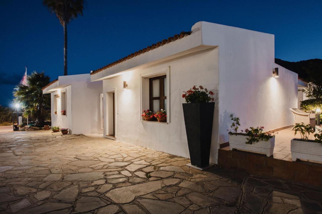 Resort Fior Di Sardegna 波萨达 外观 照片