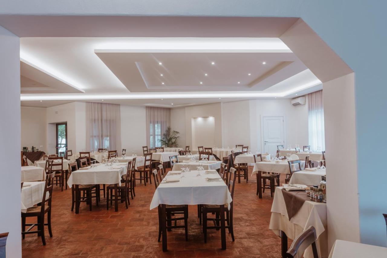 Resort Fior Di Sardegna 波萨达 外观 照片