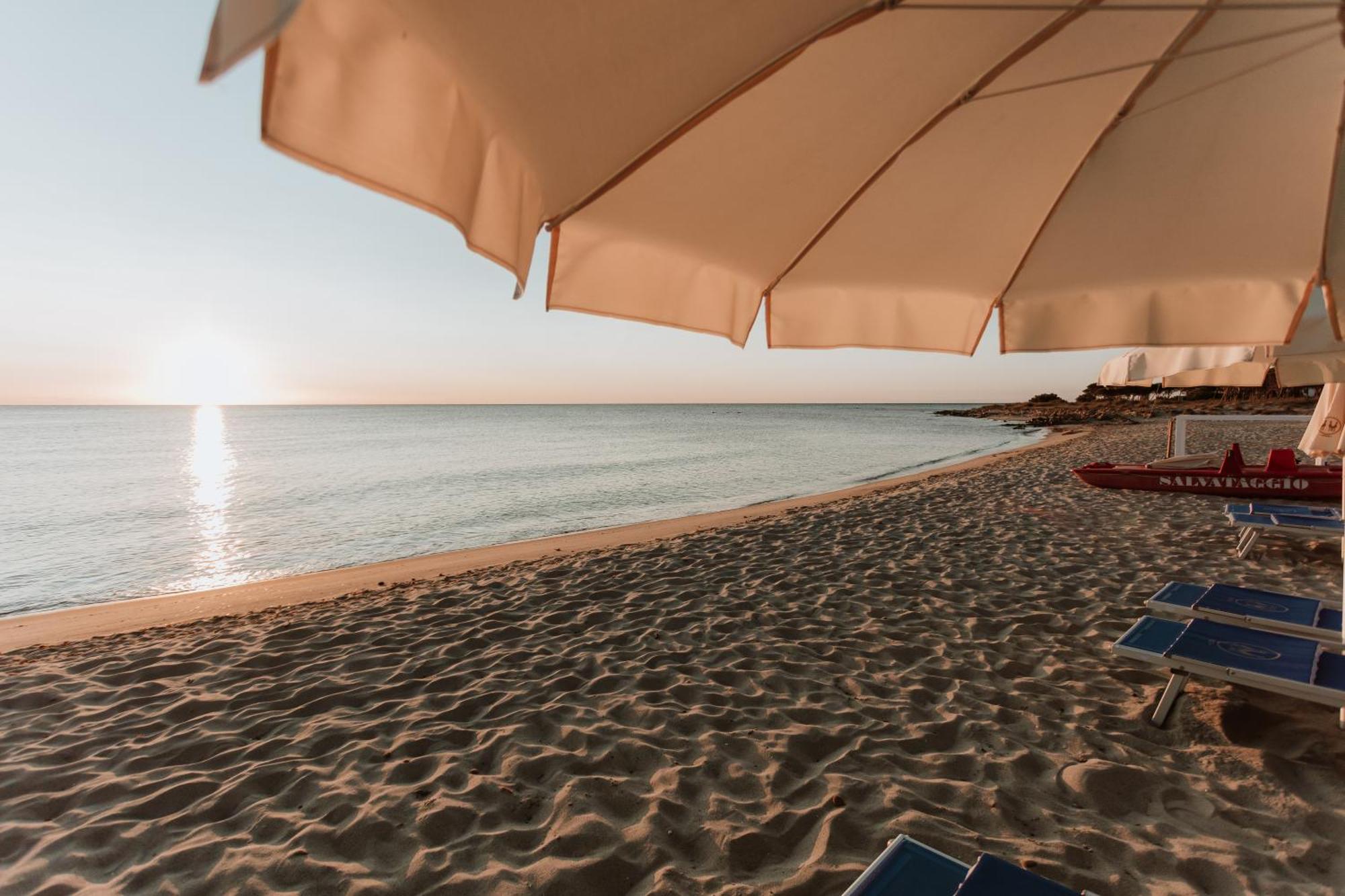 Resort Fior Di Sardegna 波萨达 外观 照片